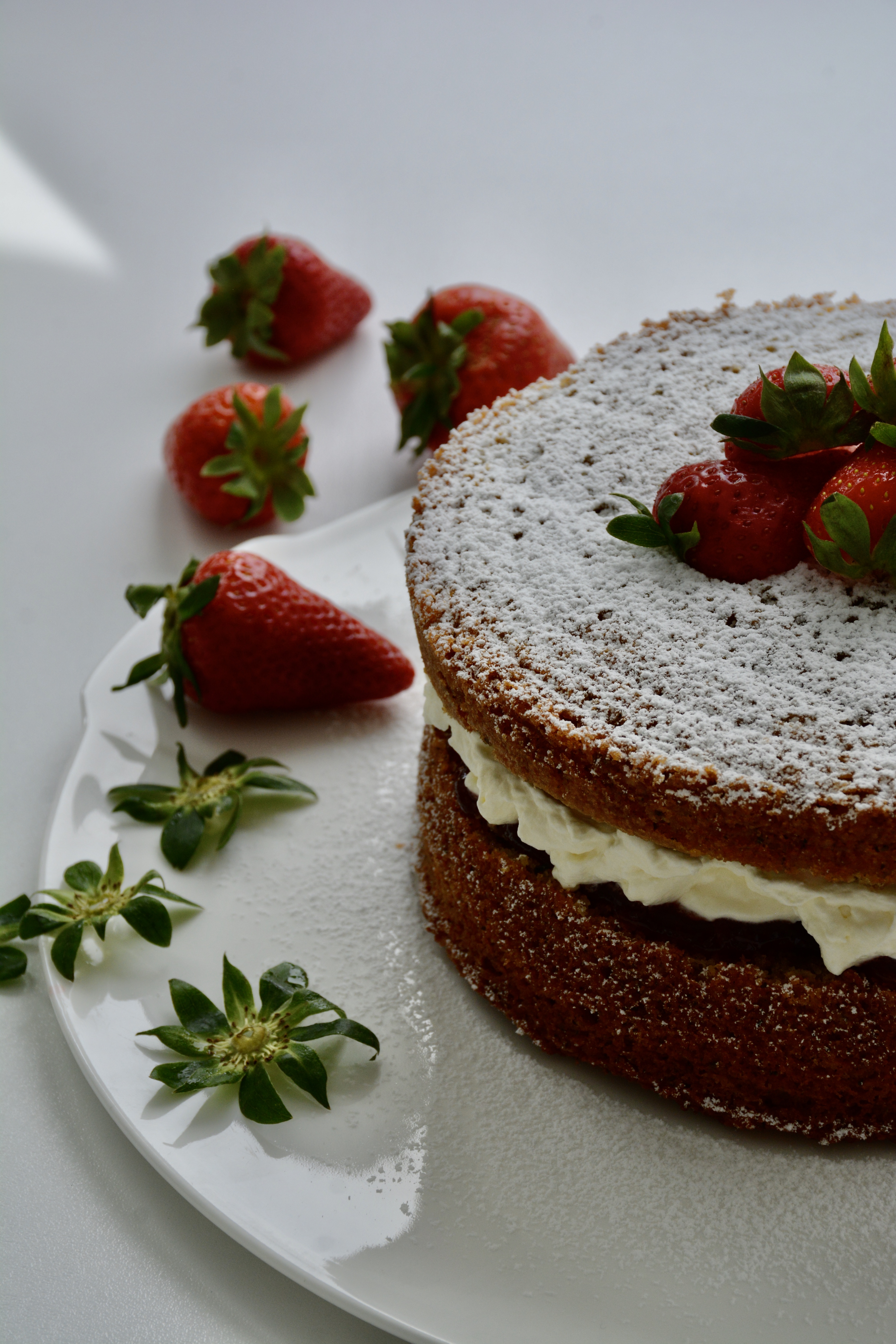 Wunderbarer Victoria Sponge Cake mit Jasmin-Tee